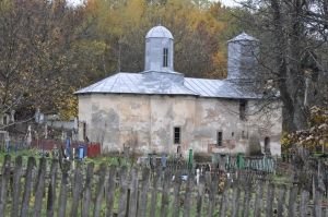 Seaca Muşeteşti, astăzi biserică de mir, cea mai veche mănăstire din judeţul Olt.