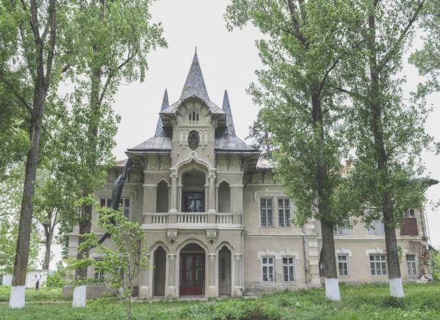 www.sothebysrealty.ro Conacul Bogdan